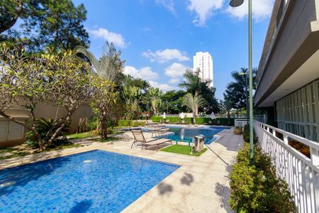 Apartamento para alugar com 285m², 3 quartos e 3 vagas Apartamento para alugar com 285m², 3 quartos e 3 vagasPiscina