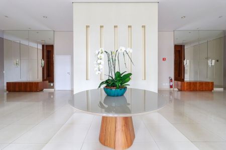 Apartamento para alugar com 285m², 3 quartos e 3 vagas Apartamento para alugar com 285m², 3 quartos e 3 vagasHall Social