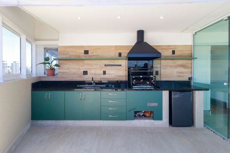 Apartamento para alugar com 285m², 3 quartos e 3 vagas Apartamento para alugar com 285m², 3 quartos e 3 vagasCobertura - Churrasqueira