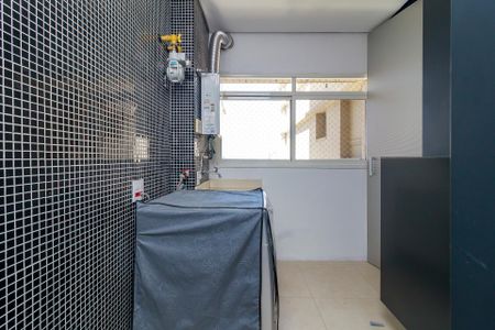 Apartamento para alugar com 285m², 3 quartos e 3 vagas Apartamento para alugar com 285m², 3 quartos e 3 vagasÁrea de Serviço