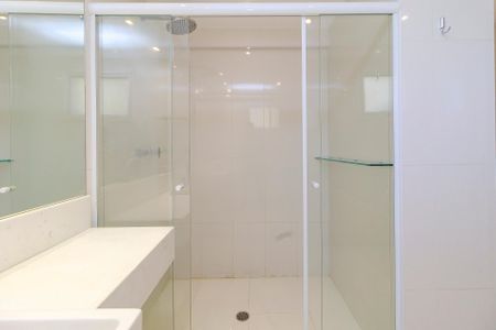Apartamento para alugar com 285m², 3 quartos e 3 vagas Apartamento para alugar com 285m², 3 quartos e 3 vagasBanheiro da Suíte 3