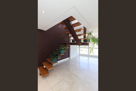 Apartamento para alugar com 285m², 3 quartos e 3 vagas Apartamento para alugar com 285m², 3 quartos e 3 vagasSala