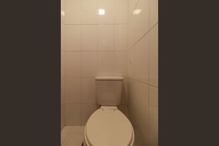 Apartamento para alugar com 285m², 3 quartos e 3 vagas Apartamento para alugar com 285m², 3 quartos e 3 vagasBanheiro de Serviço