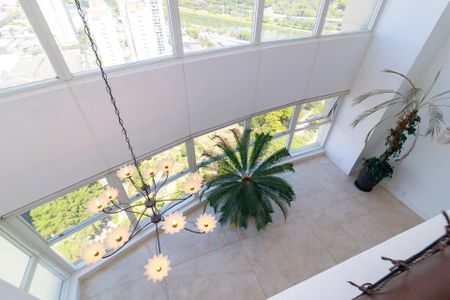 Apartamento para alugar com 285m², 3 quartos e 3 vagas Apartamento para alugar com 285m², 3 quartos e 3 vagasMezanino