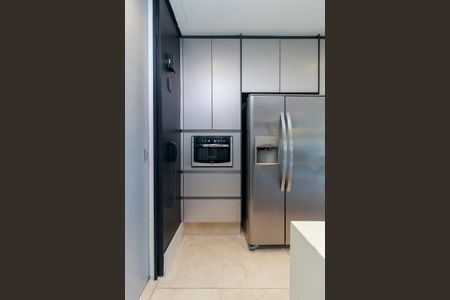 Apartamento para alugar com 285m², 3 quartos e 3 vagas Apartamento para alugar com 285m², 3 quartos e 3 vagasCozinha