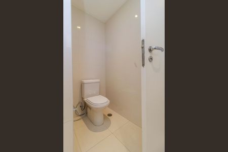 Apartamento para alugar com 285m², 3 quartos e 3 vagas Apartamento para alugar com 285m², 3 quartos e 3 vagasBanheiro da Suíte 3