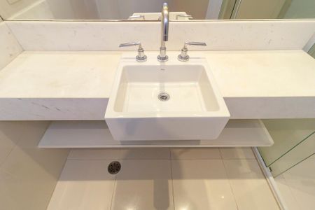 Apartamento para alugar com 285m², 3 quartos e 3 vagas Apartamento para alugar com 285m², 3 quartos e 3 vagasBanheiro da Suíte 3