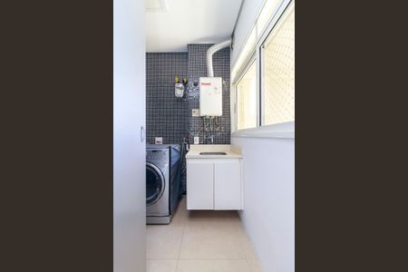 Apartamento para alugar com 285m², 3 quartos e 3 vagas Apartamento para alugar com 285m², 3 quartos e 3 vagasÁrea de Serviço