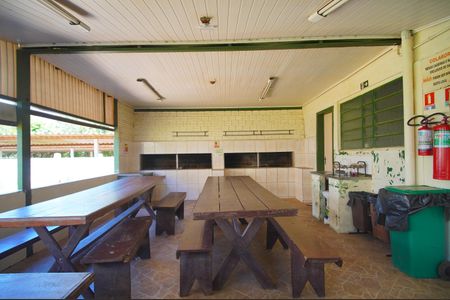 Apartamento para alugar com 50m², 2 quartos e sem vagaÁrea comum - Churrasqueira