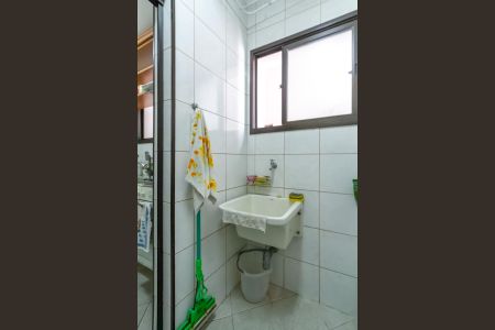 Apartamento à venda com 66m², 2 quartos e 1 vagaÁrea de Serviço