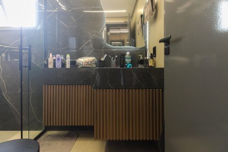 Apartamento à venda com 112m², 3 quartos e 2 vagas Apartamento à venda com 112m², 3 quartos e 2 vagasBanheiro Suíte 3