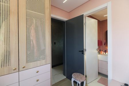 Apartamento à venda com 112m², 3 quartos e 2 vagas Apartamento à venda com 112m², 3 quartos e 2 vagasSuíte 2