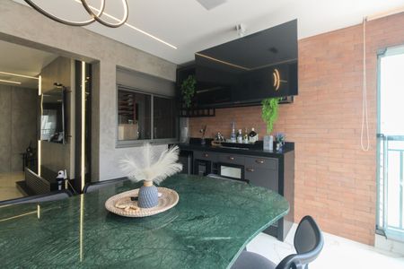 Apartamento à venda com 112m², 3 quartos e 2 vagas Apartamento à venda com 112m², 3 quartos e 2 vagasVaranda Gourmet