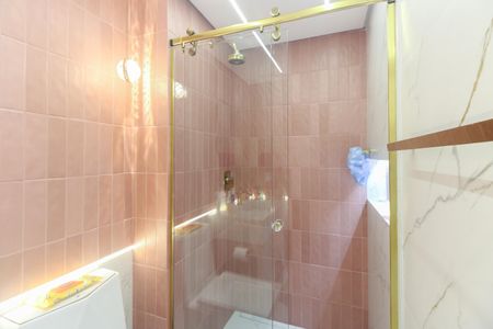 Apartamento à venda com 112m², 3 quartos e 2 vagas Apartamento à venda com 112m², 3 quartos e 2 vagasBanheiro Suíte 2