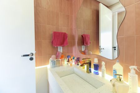 Apartamento à venda com 112m², 3 quartos e 2 vagas Apartamento à venda com 112m², 3 quartos e 2 vagasBanheiro Suíte 2