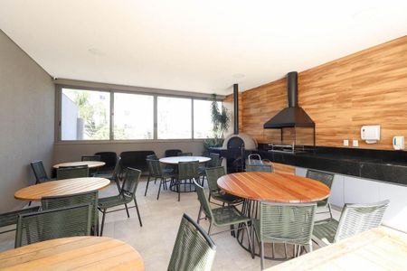 Apartamento à venda com 112m², 3 quartos e 2 vagas Apartamento à venda com 112m², 3 quartos e 2 vagasCondomínio - Churrasqueira