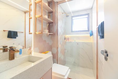 Apartamento à venda com 112m², 3 quartos e 2 vagas Apartamento à venda com 112m², 3 quartos e 2 vagasBanheiro Suíte 1