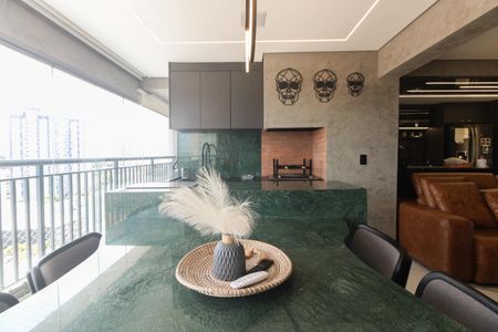 Apartamento à venda com 112m², 3 quartos e 2 vagas Apartamento à venda com 112m², 3 quartos e 2 vagasVaranda Gourmet