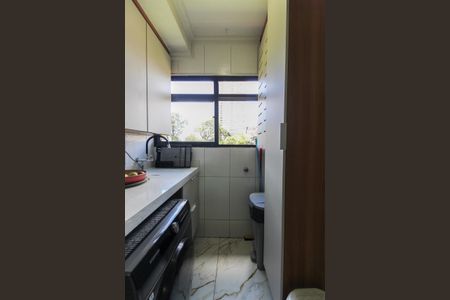 Apartamento à venda com 70m², 3 quartos e 1 vagaÁrea de Serviço