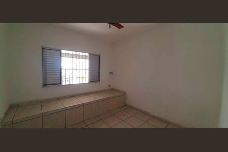 Quarto 1 de casa para alugar com 2 quartos, 20m² em Jardim Roberto, Osasco
