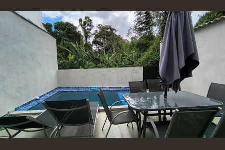 Casa de condomínio para alugar com 180m², 3 quartos e sem vaga Casa de condomínio para alugar com 180m², 3 quartos e sem vagaQuintal
