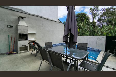 Casa de condomínio para alugar com 180m², 3 quartos e sem vaga Casa de condomínio para alugar com 180m², 3 quartos e sem vagaQuintal