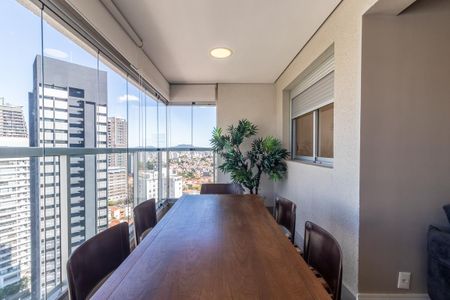 Apartamento à venda com 69m², 2 quartos e 1 vagaVaranda