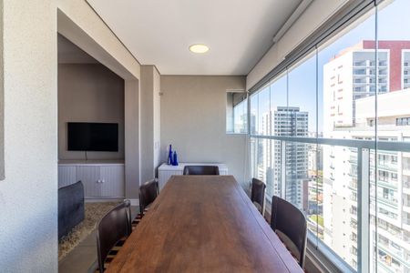 Apartamento à venda com 69m², 2 quartos e 1 vagaVaranda