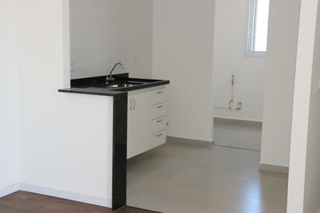 Sala de apartamento para alugar com 2 quartos, 54m² em Jardim de Lourdes, Embu das Artes