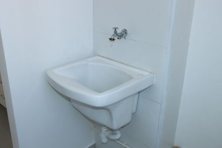Área de Serviço de apartamento para alugar com 2 quartos, 54m² em Jardim de Lourdes, Embu das Artes