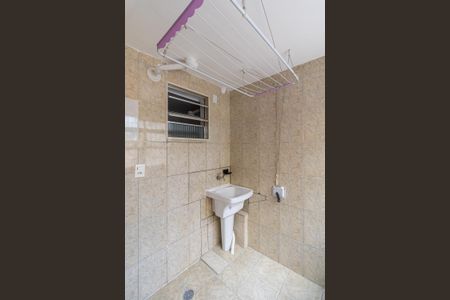 Apartamento à venda com 59m², 3 quartos e 1 vagaÁrea de Serviço