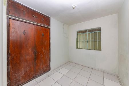 Quarto 1 de casa para alugar com 2 quartos, 80m² em Dom Bosco, Belo Horizonte