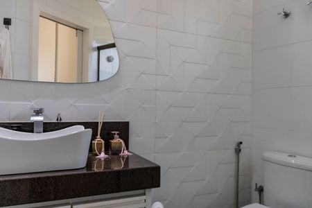 Apartamento à venda com 212m², 3 quartos e 2 vagas Apartamento à venda com 212m², 3 quartos e 2 vagasBanheiro da Suíte