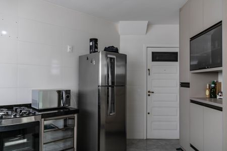 Apartamento à venda com 212m², 3 quartos e 2 vagas Apartamento à venda com 212m², 3 quartos e 2 vagasCozinha