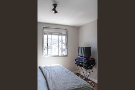 Apartamento à venda com 212m², 3 quartos e 2 vagas Apartamento à venda com 212m², 3 quartos e 2 vagasSuíte