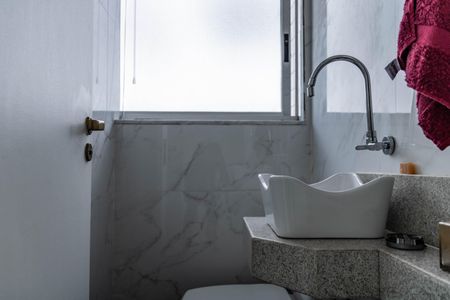 Apartamento à venda com 212m², 3 quartos e 2 vagas Apartamento à venda com 212m², 3 quartos e 2 vagasLavabo