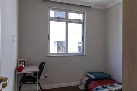 Apartamento à venda com 212m², 3 quartos e 2 vagas Apartamento à venda com 212m², 3 quartos e 2 vagasQuarto 2