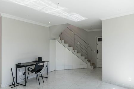 Apartamento à venda com 212m², 3 quartos e 2 vagas Apartamento à venda com 212m², 3 quartos e 2 vagasSala