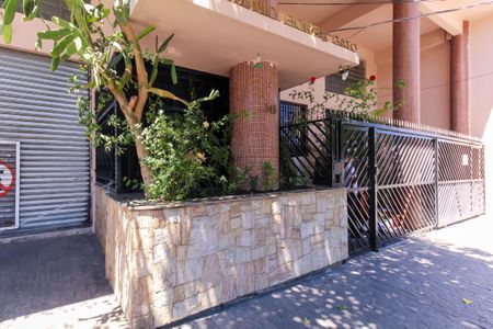 Apartamento à venda com 40m², 1 quarto e sem vaga Apartamento à venda com 40m², 1 quarto e sem vagaFachada