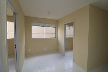 Sala de apartamento para alugar com 2 quartos, 33m² em Parque São Lourenço, São Paulo