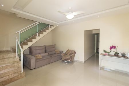 Sala de casa para alugar com 3 quartos, 200m² em Campo Grande, Rio de Janeiro