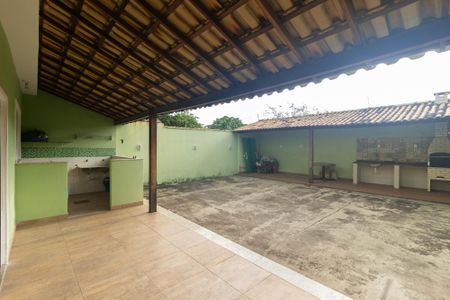 Casa para alugar com 200m², 3 quartos e 4 vagasQuintal