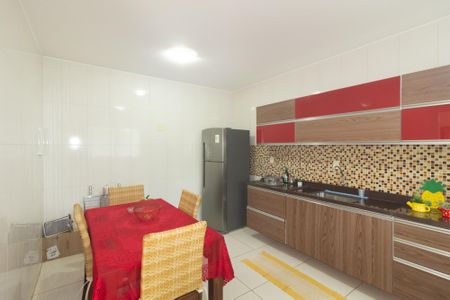 Casa para alugar com 200m², 3 quartos e 4 vagasCozinha