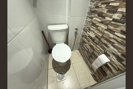 Apartamento à venda com 100m², 2 quartos e sem vagaBanheiro de serviço