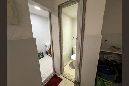 Apartamento à venda com 100m², 2 quartos e sem vagaBanheiro de serviço