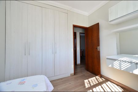 Quarto 2 de apartamento para alugar com 2 quartos, 63m² em Floresta, Belo Horizonte