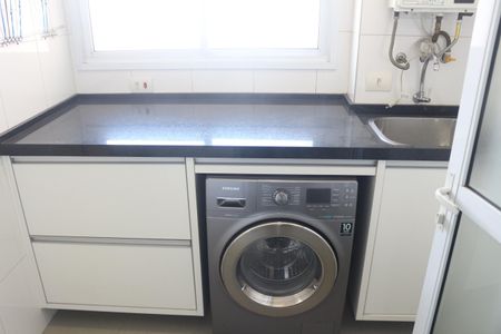 Apartamento à venda com 127m², 3 quartos e 1 vagaÁrea de Serviço