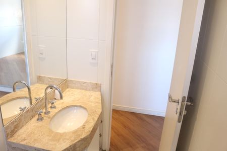 Apartamento à venda com 127m², 3 quartos e 1 vagaBanheiro da Suíte 2