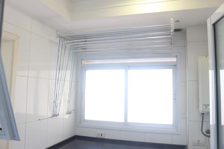 Apartamento à venda com 127m², 3 quartos e 1 vagaÁrea de Serviço