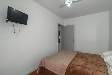 Quarto 1 de apartamento para alugar com 2 quartos, 75m² em Jardim Dona Leopoldina, Porto Alegre